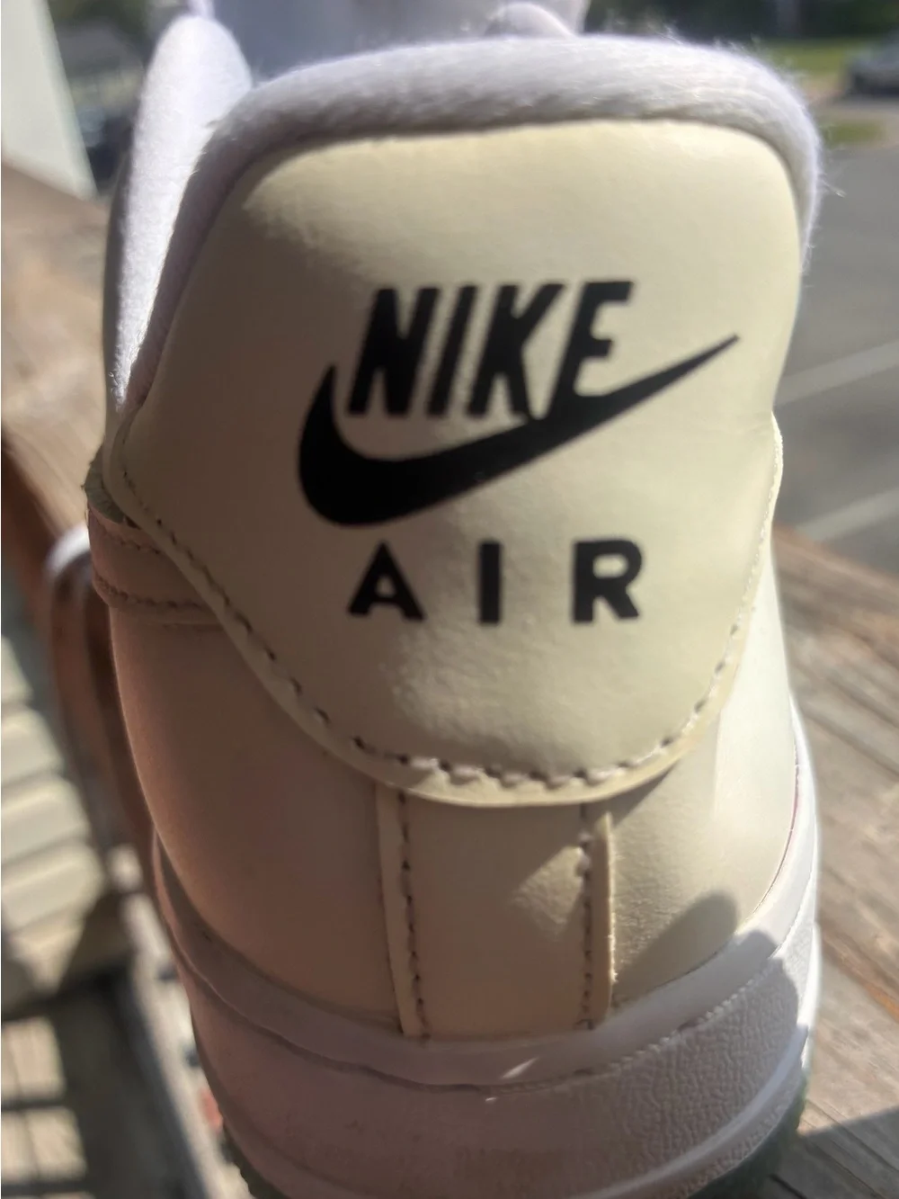 Nike Kids Low-Top Sneakers in Cream with Pastel Pink Swoosh